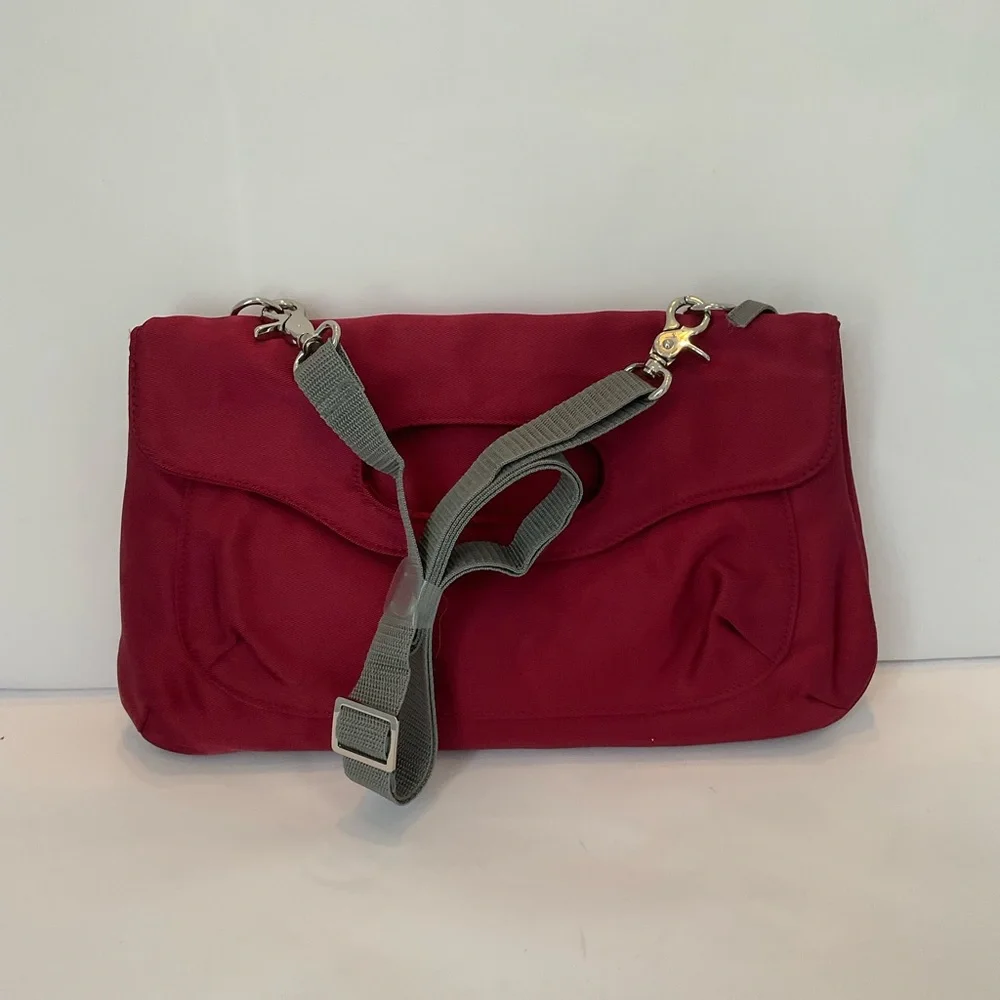 Buxton nwt thalia